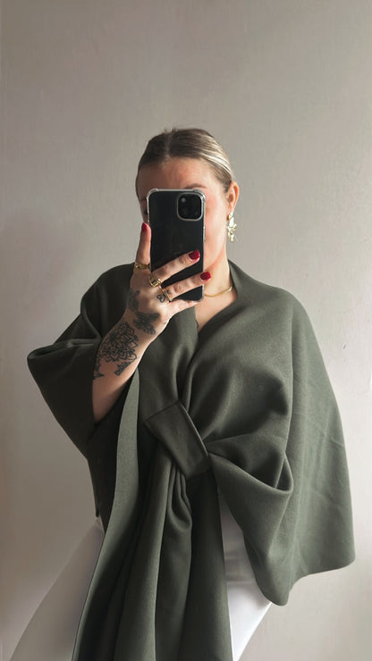 Poncho Sofia